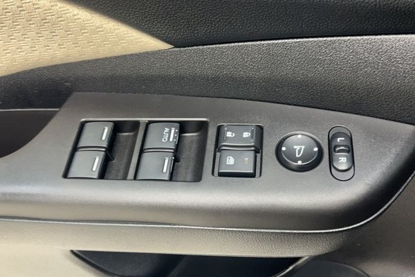 Honda CR-V 2015, 114600 км, за 10259 USD - фото 23