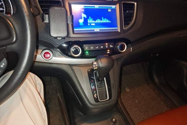Honda CR-V 2015, 72100 км, за 8131 USD - фото 13