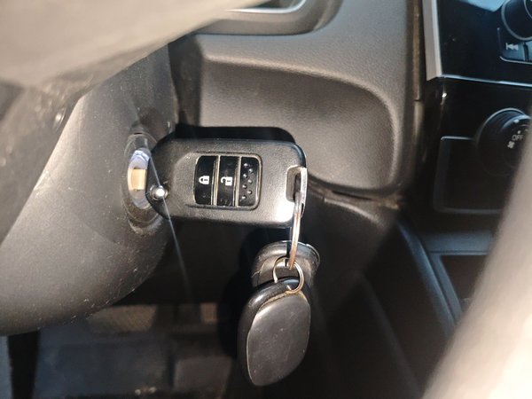 Honda CR-V 2019, 82400 км, за 13137 USD - фото 9