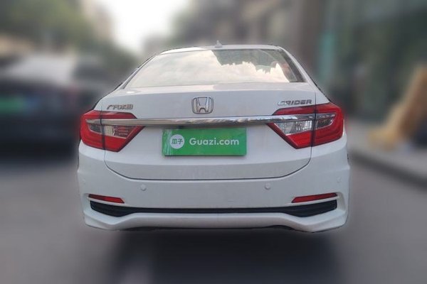 Honda Crider 2015, 149900 км, за 5068 USD