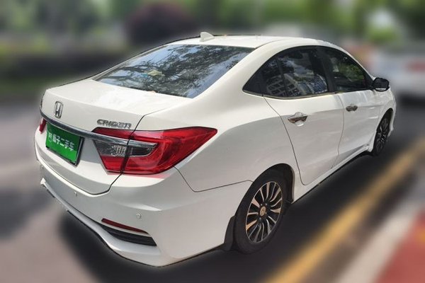Honda Crider 2015, 72000 км, за 6477 USD