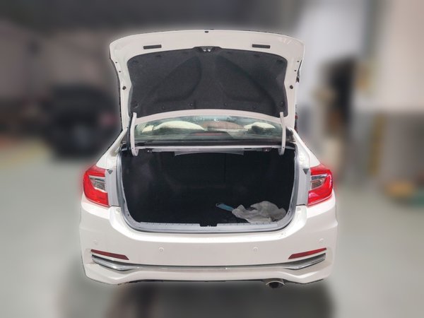 Honda Crider 2016, 54000 км, за 7247 USD - фото 16