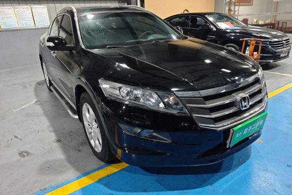Honda Crosstour 2012, 120300 км, за 8592 USD