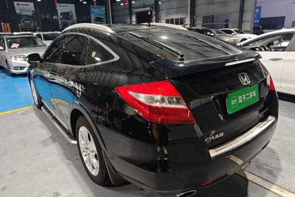 Honda Crosstour 2012, 120300 км, за 8592 USD