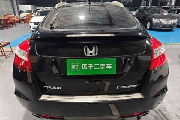 Honda Crosstour 2012, 120300 км, за 8592 USD