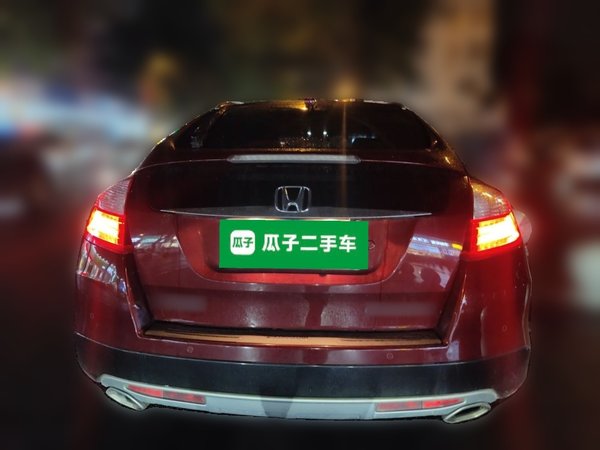 Honda Crosstour 2014, 128300 км, за 7367 USD
