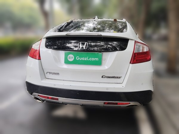 Honda Crosstour 2014, 57800 км, за 10008 USD