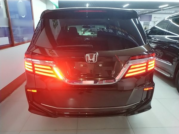 Honda Elysion 2016, 81199 км, за 16760 USD