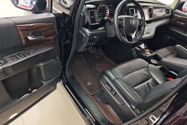 Honda Elysion 2016, 129800 км, за 18557 USD - фото 25