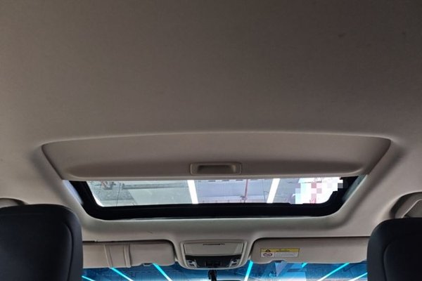 Honda Elysion 2016, 129800 км, за 18557 USD