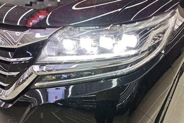 Honda Elysion 2016, 129800 км, за 18557 USD - фото 15