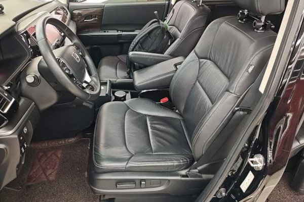 Honda Elysion 2016, 129800 км, за 18557 USD - фото 24