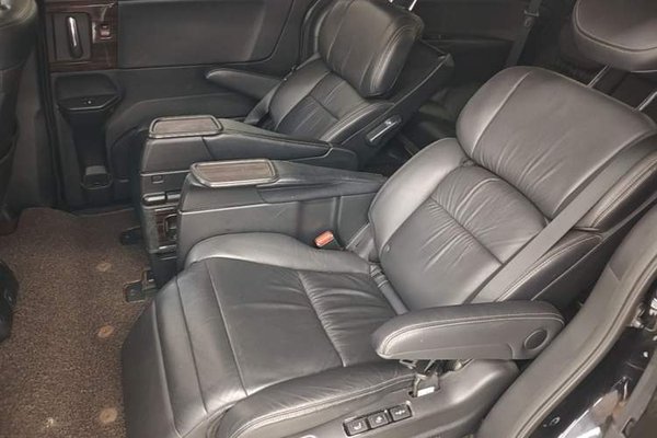 Honda Elysion 2016, 129800 км, за 18557 USD
