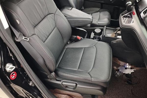 Honda Elysion 2016, 129800 км, за 18557 USD - фото 26