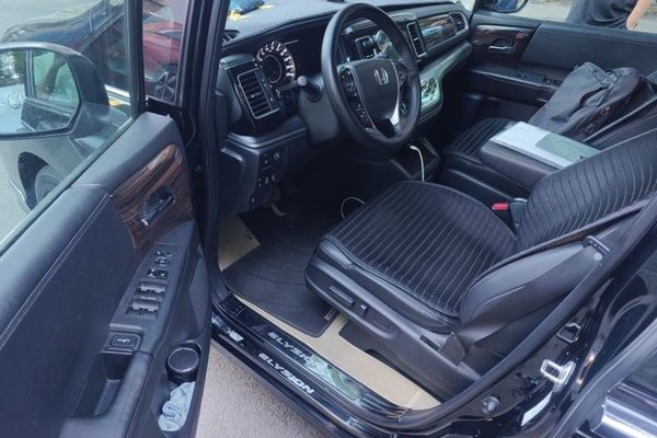 Honda Elysion 2016, 86000 км, за 16491 USD - фото 16