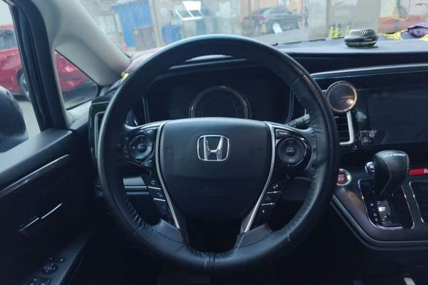 Honda Elysion 2016, 86000 км, за 16491 USD - фото 10