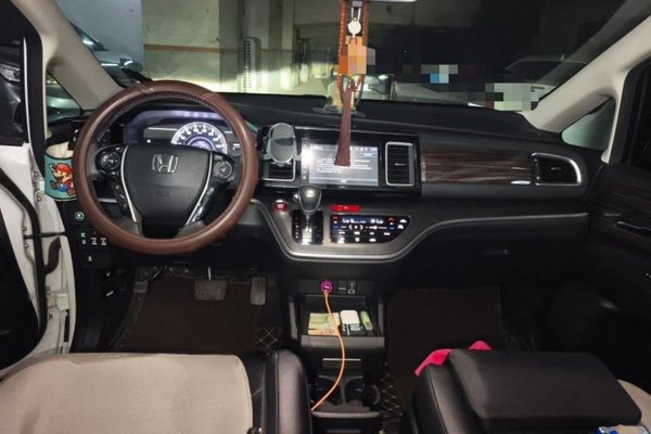 Honda Elysion 2016, 107500 км, за 16549 USD - фото 18