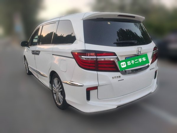 Honda Elysion 2016, 151900 км, за 17382 USD