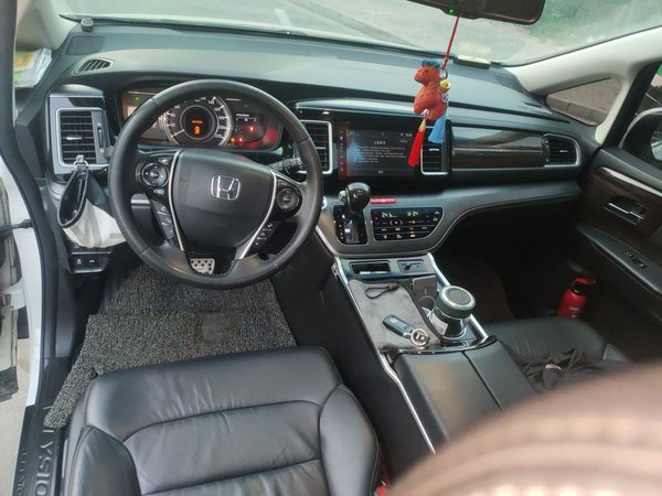 Honda Elysion 2016, 151900 км, за 17382 USD - фото 10