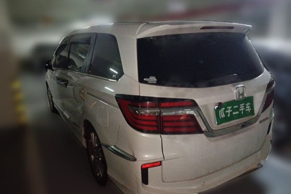 Honda Elysion 2016, 185000 км, за 14269 USD
