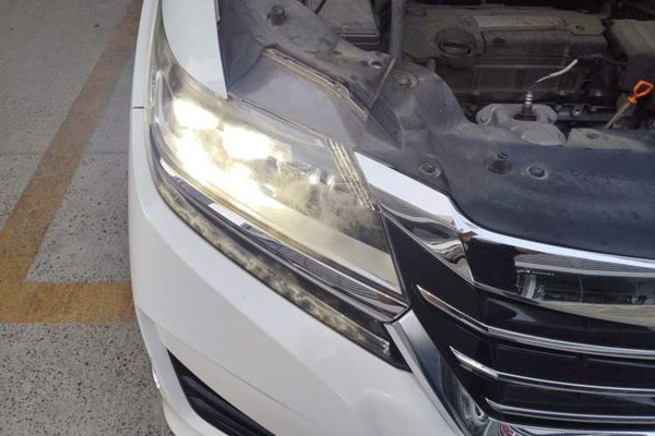 Honda Elysion 2016, 91800 км, за 17713 USD - фото 8
