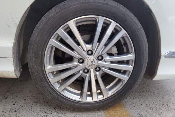 Honda Elysion 2016, 91800 км, за 17713 USD - фото 9