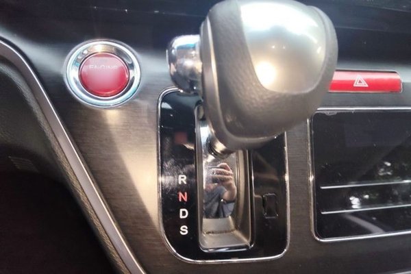 Honda Elysion 2016, 91800 км, за 17713 USD - фото 14