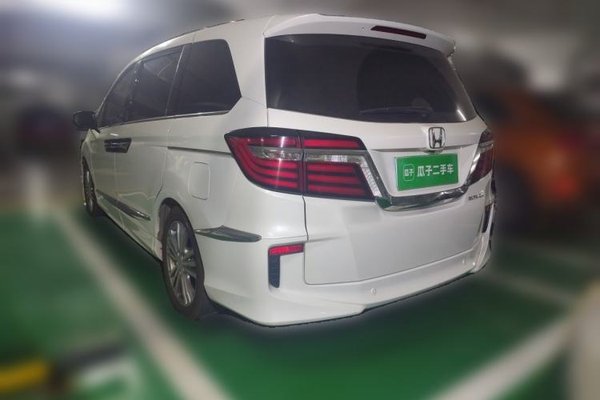 Honda Elysion 2016, 95000 км, за 17471 USD
