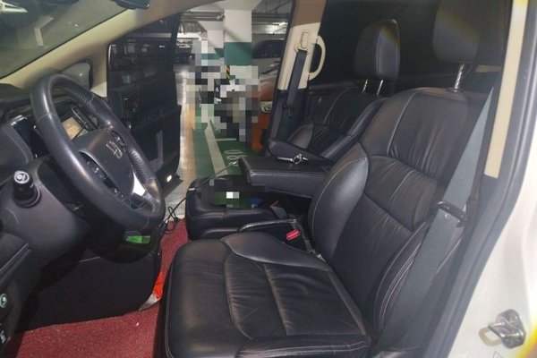 Honda Elysion 2016, 95000 км, за 17471 USD - фото 14