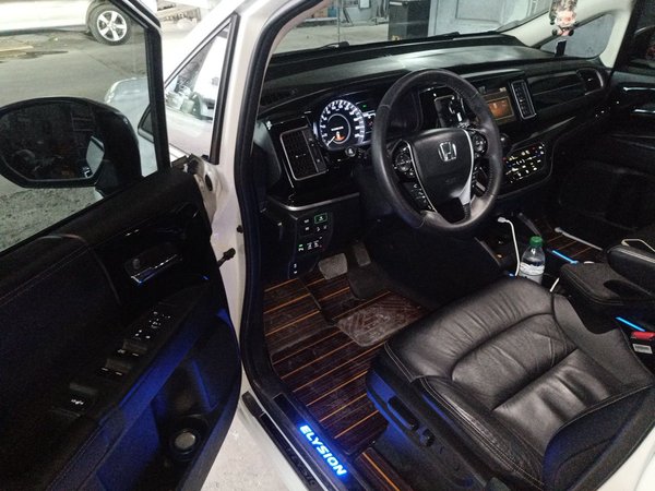 Honda Elysion 2019, 109700 км, за 20116 USD - фото 17