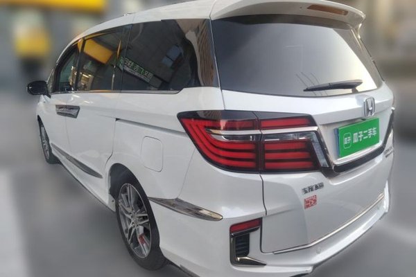 Honda Elysion 2019, 174000 км, за 17792 USD
