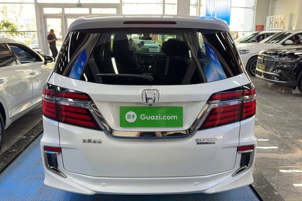 Honda Elysion 2019, 72400 км, за 25228 USD