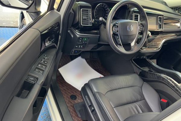 Honda Elysion 2019, 72400 км, за 25228 USD - фото 8