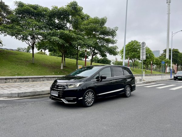Honda Elysion · 2022 год