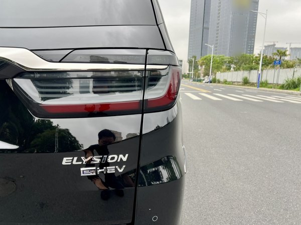 Honda Elysion 2022, 58500 км, за 28982 USD - фото 12