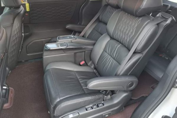 Honda Elysion 2022, 29800 км, за 29889 USD - фото 20