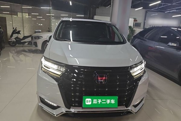 Honda Elysion 2024, 54900 км, за 30271 USD