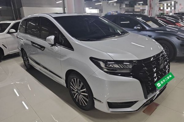 Honda Elysion 2024, 54900 км, за 30271 USD