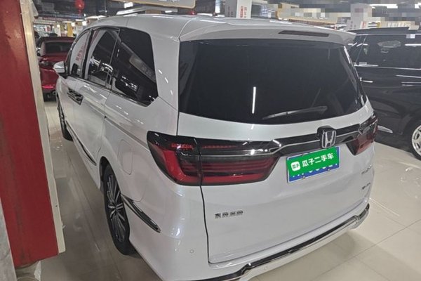 Honda Elysion 2024, 54900 км, за 30271 USD