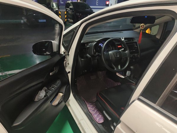 Honda Fit 2016, 32000 км, за 5590 USD - фото 17