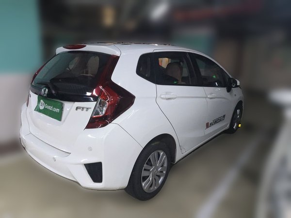 Honda Fit 2016, 62400 км, за 6828 USD