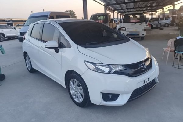 Honda Fit 2016, 67800 км, за 7511 USD - фото 12