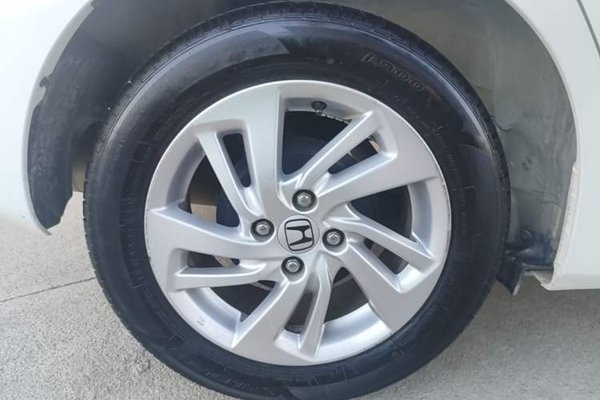 Honda Fit 2016, 67800 км, за 7511 USD - фото 11