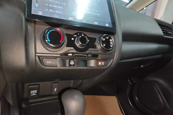 Honda Fit 2016, 69000 км, за 6779 USD - фото 21