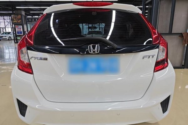 Honda Fit 2016, 69000 км, за 6779 USD