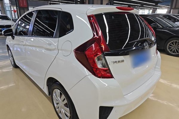 Honda Fit 2016, 69000 км, за 6779 USD