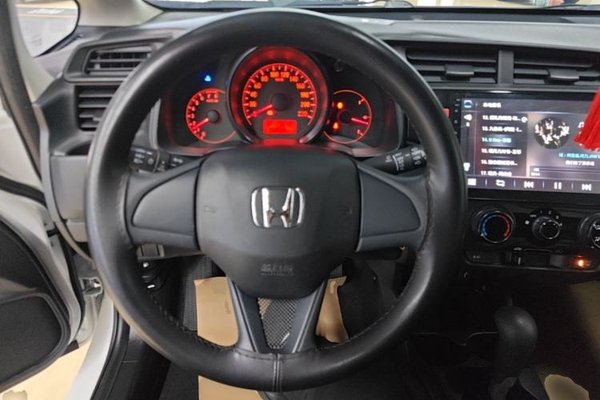 Honda Fit 2016, 69000 км, за 6779 USD - фото 19