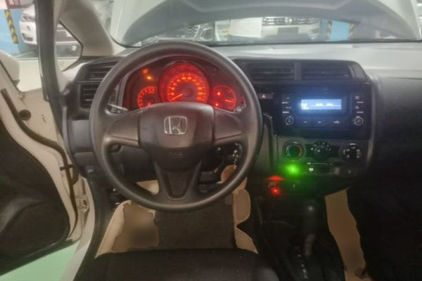 Honda Fit 2018, 115200 км, за 7152 USD - фото 14
