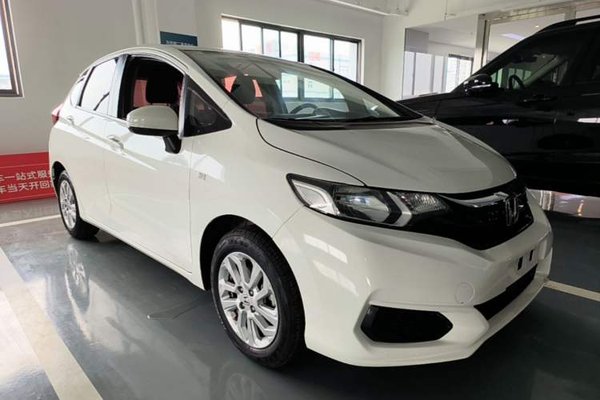 Honda Fit 2018, 67500 км, за 7589 USD