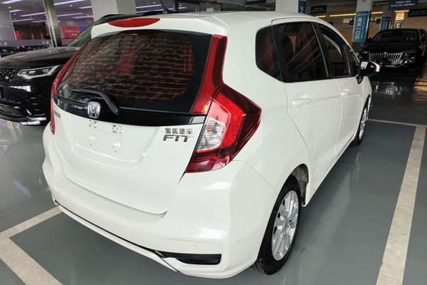 Honda Fit 2018, 67500 км, за 7589 USD - фото 6